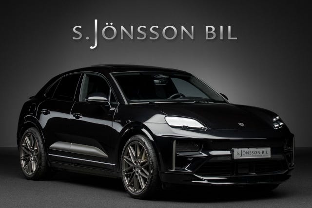 Porsche Macan Turbo 2025