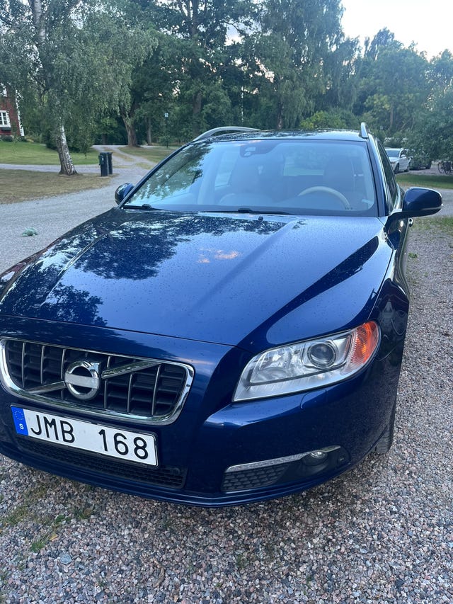 Volvo V70 2012
