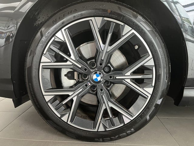 BMW 120 2026 – bild 4