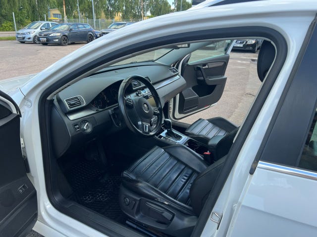 Volkswagen Passat 2012 – bild 3