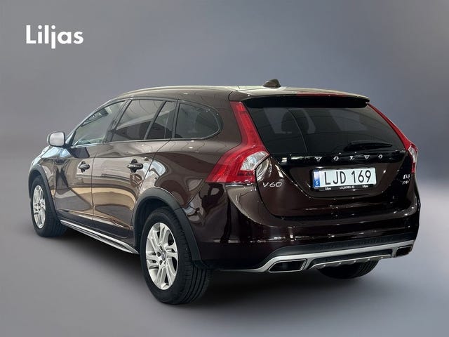 Volvo V60 Cross Country 2016 – bild 4
