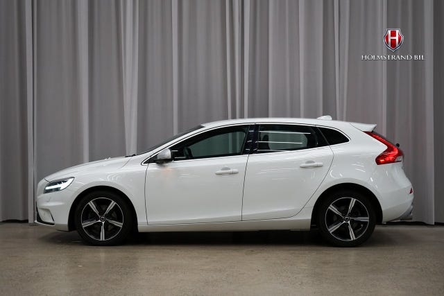 Volvo V40 2019