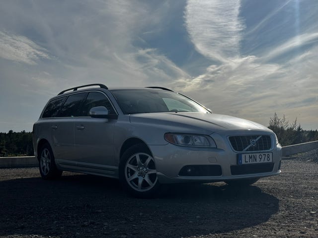 Volvo V70 2010