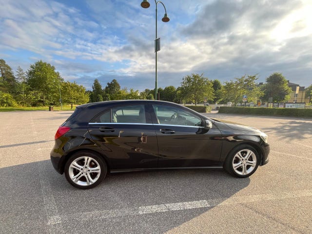 Mercedes-Benz A180 2015