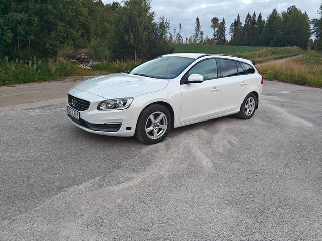Volvo V60 2015