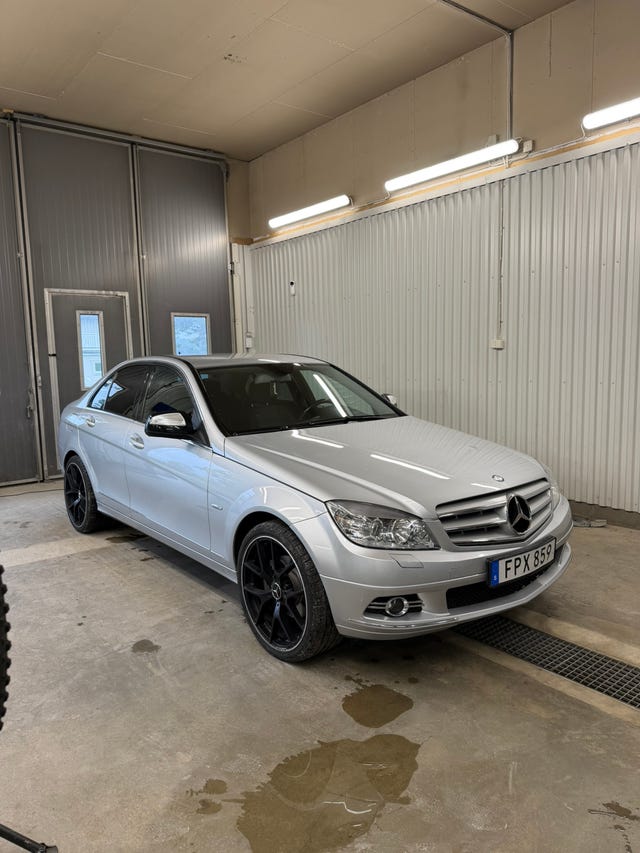 Mercedes-Benz C200 2008
