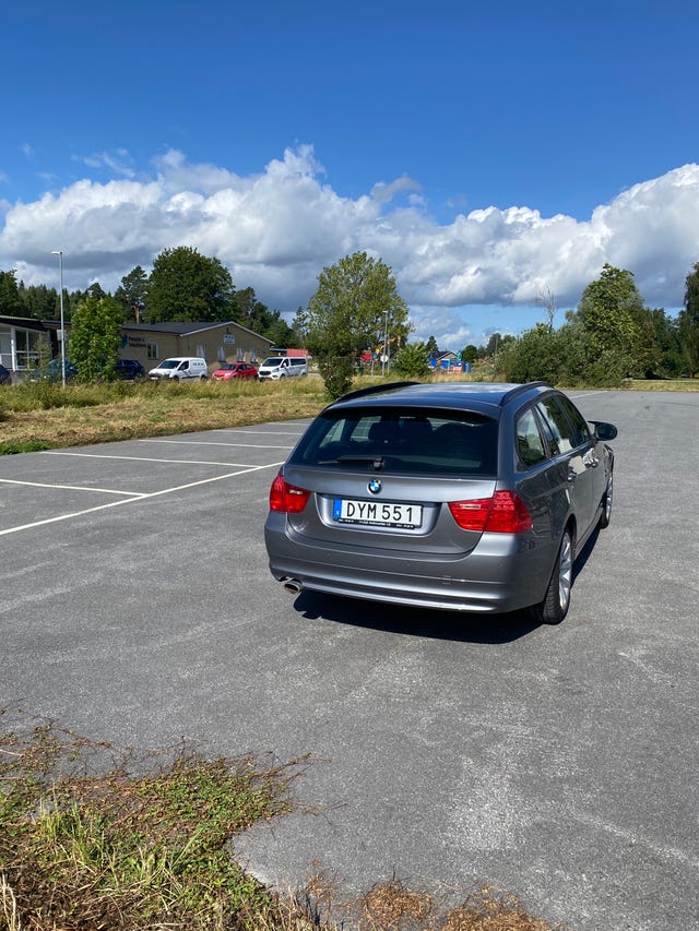 BMW 320d 2011 – bild 4