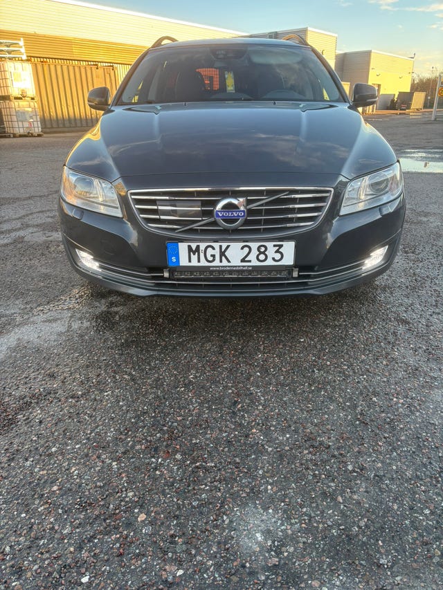 Volvo V70 2016