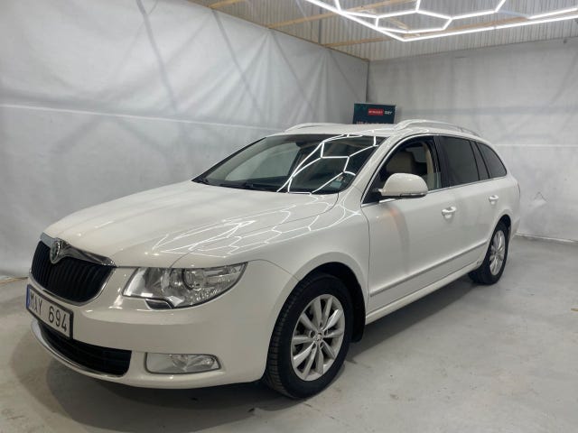 Skoda Superb 2012