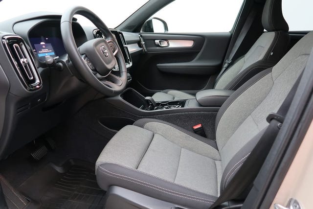 Volvo XC40 2025 – bild 4