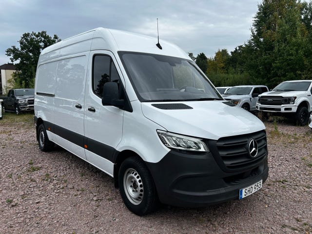 Mercedes-Benz Sprinter 211 2023