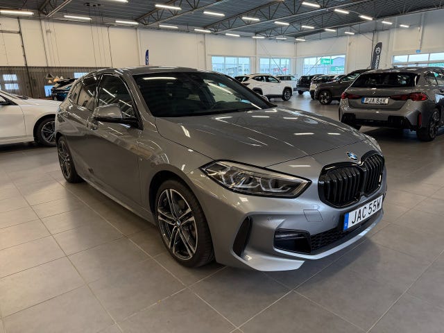BMW 118i 2023