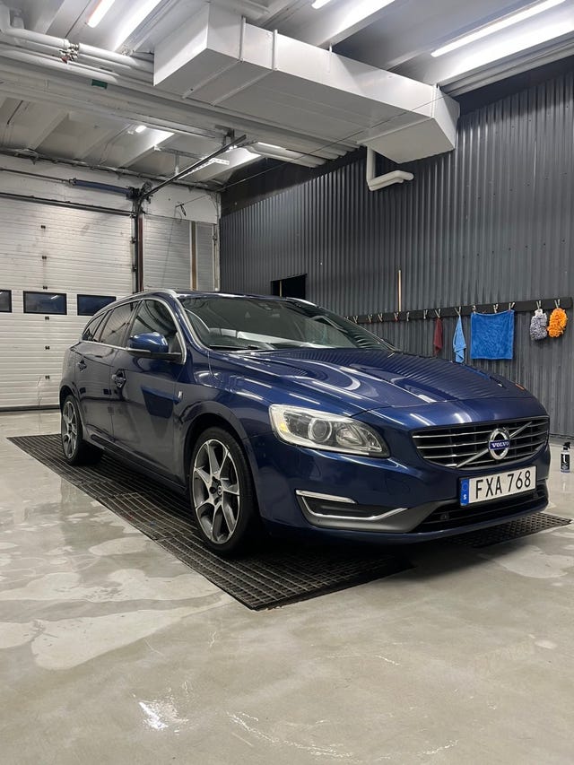 Volvo V60 2015