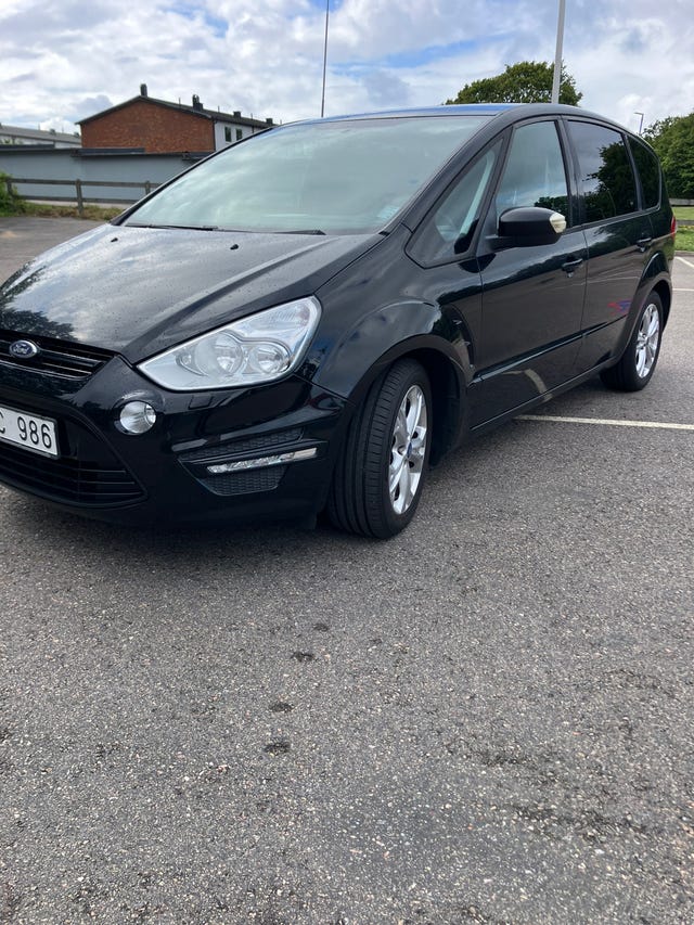 Ford S-MAX 2013