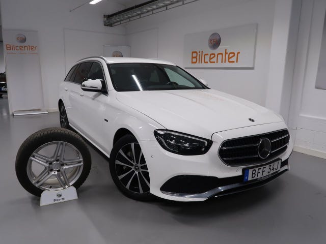 Mercedes-Benz E300 2021