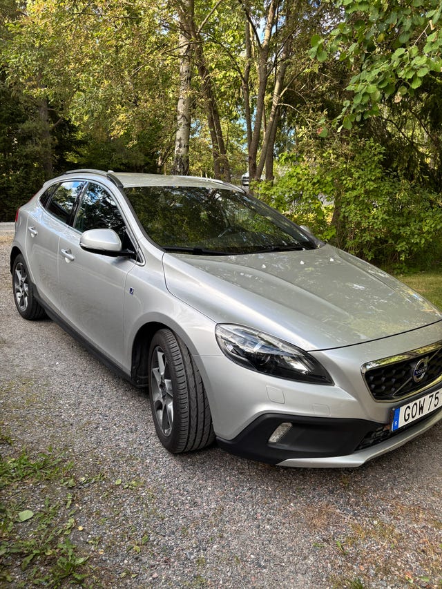 Volvo V40 Cross Country 2015