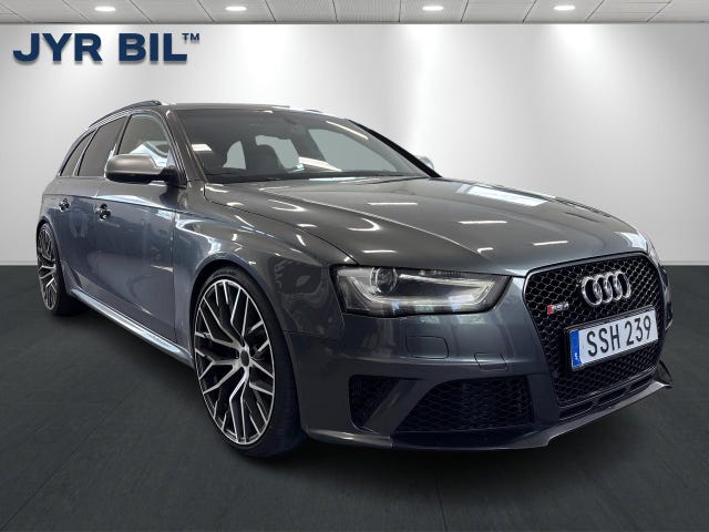 Audi RS4 2015
