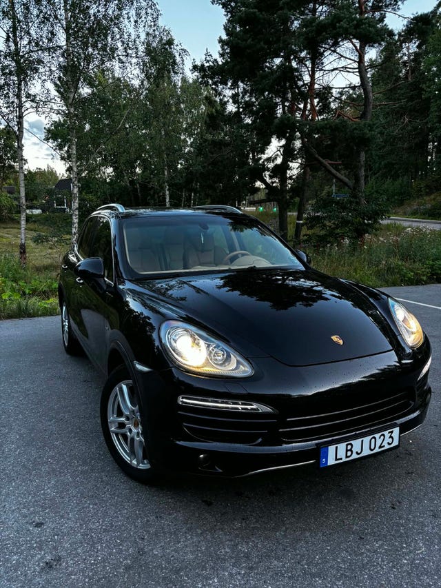 Porsche Cayenne 2011