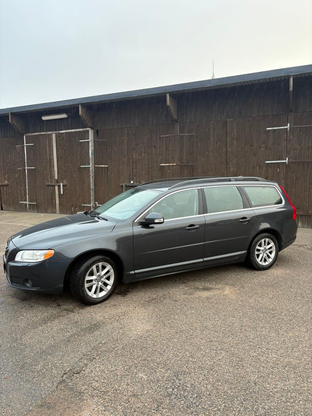 Volvo V70 2011