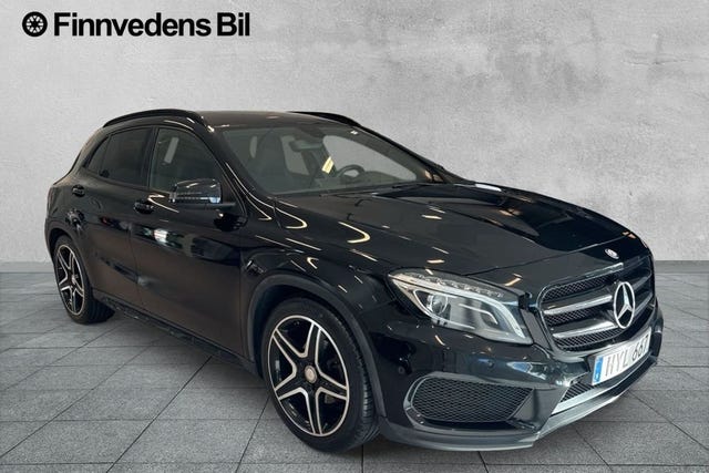 Mercedes-Benz GLA 200 2015