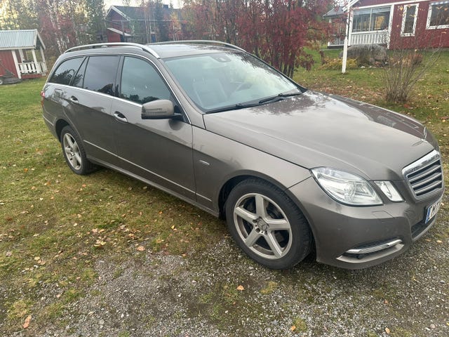 Mercedes-Benz E250 2012