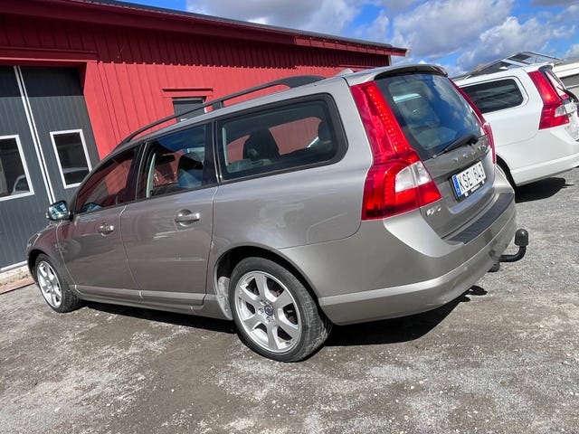 Volvo V70 2011 – bild 2