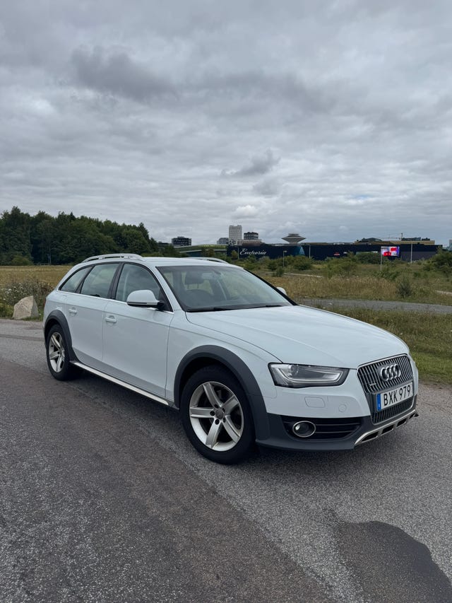 Audi A4 allroad 2015