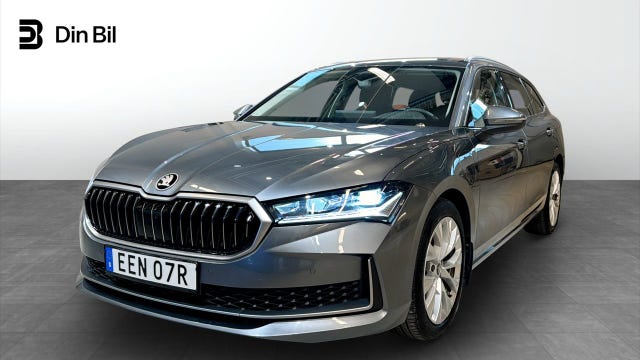 Skoda Superb 2025