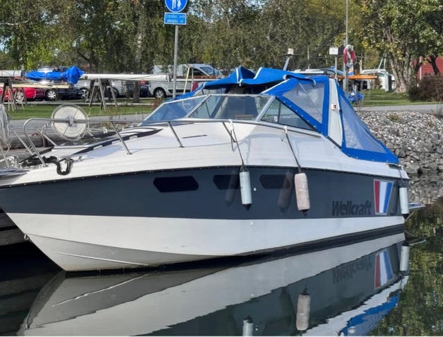 OBS Läs hela annonsen - Wellcraft suncruiser/Mercruiser 350 MPI