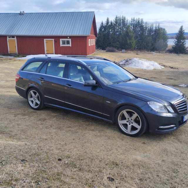 Mercedes-Benz E220 2011 – bild 3