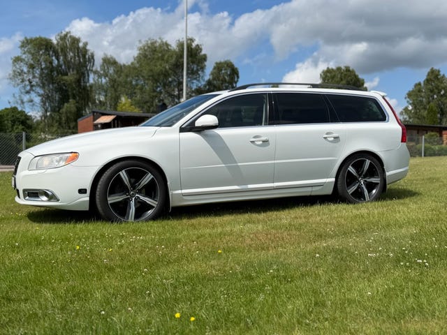 Volvo V70 2013
