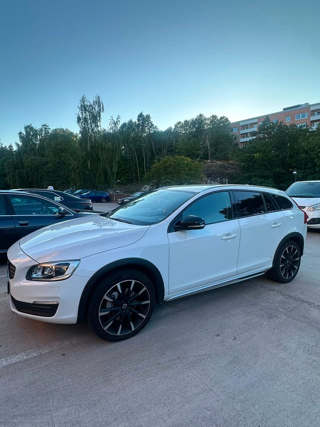 Volvo V60 Cross Country 2018