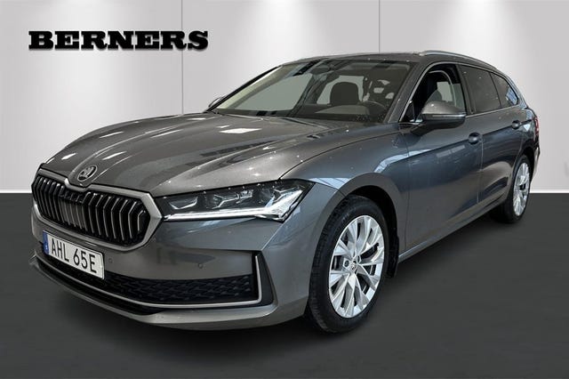 Skoda Superb 2025