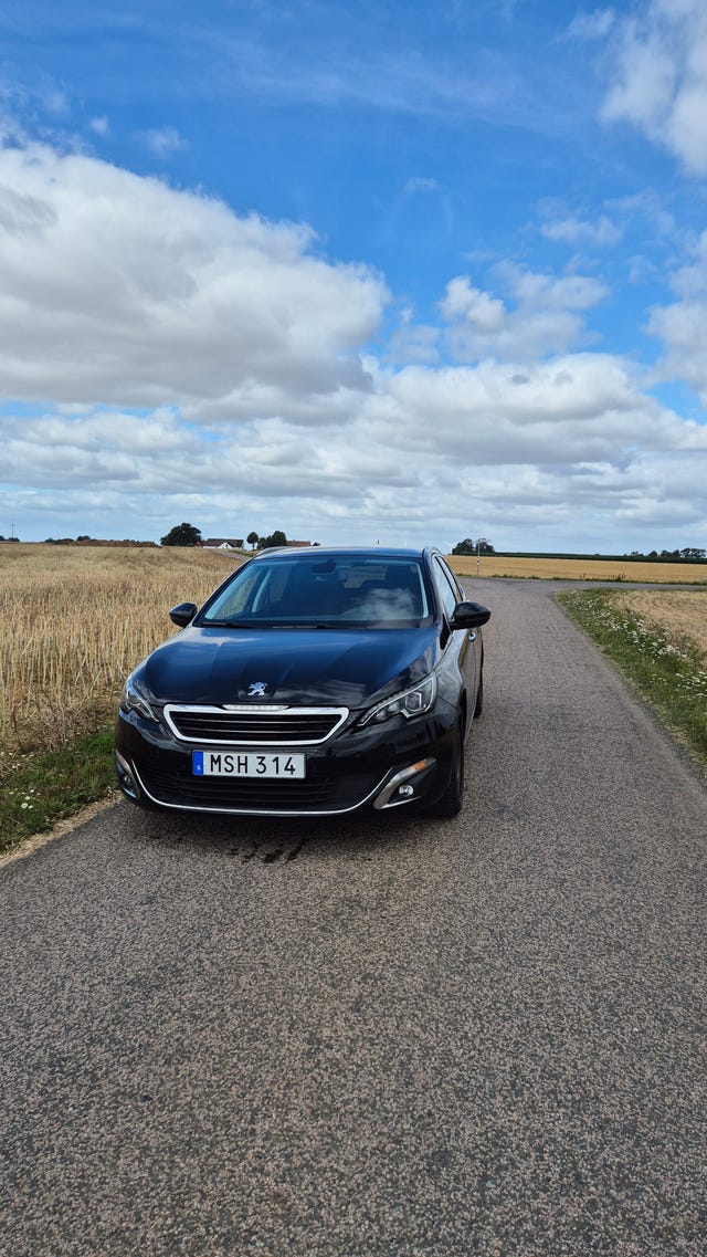 Peugeot 308 SW 2015