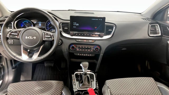 Kia Ceed 2023 – bild 4
