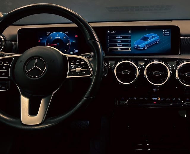 Mercedes-Benz A180 d 2020