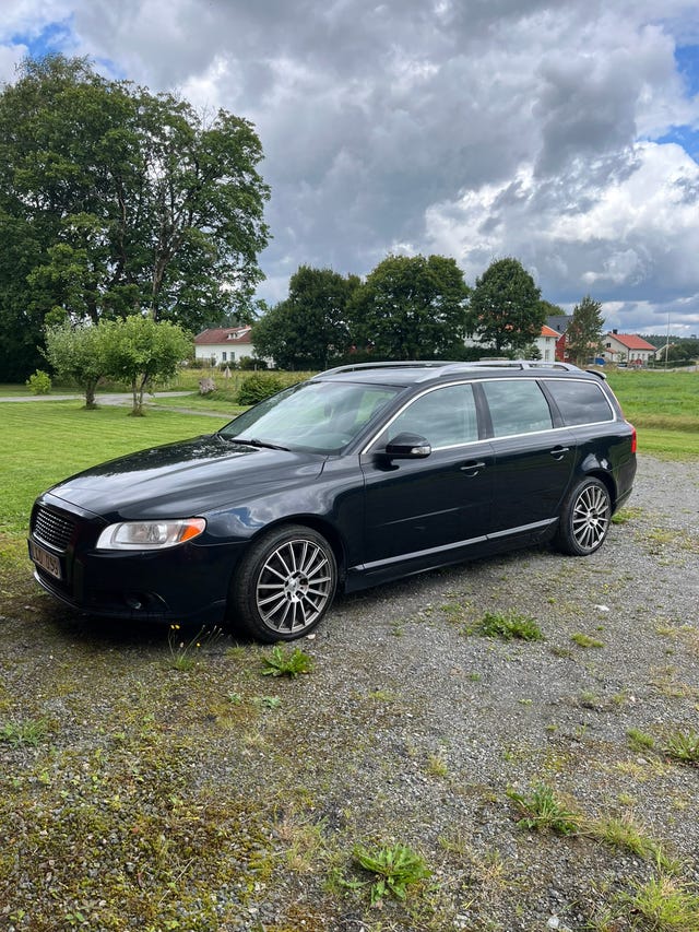 Volvo V70 2011