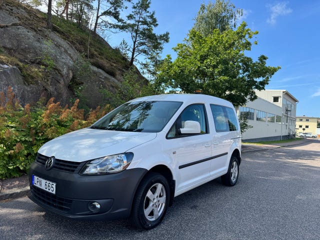 Volkswagen Caddy 2011