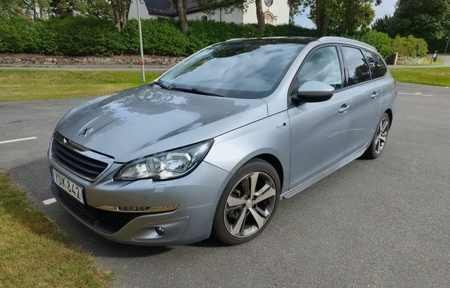 Peugeot 308 SW 2016