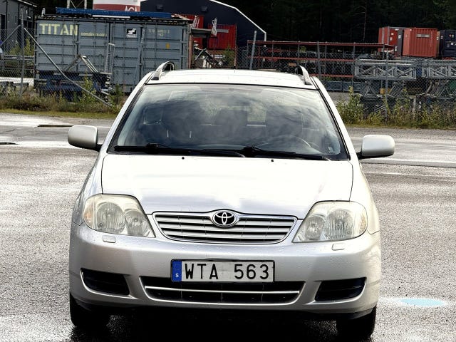 Toyota Corolla — bild 2 av 10