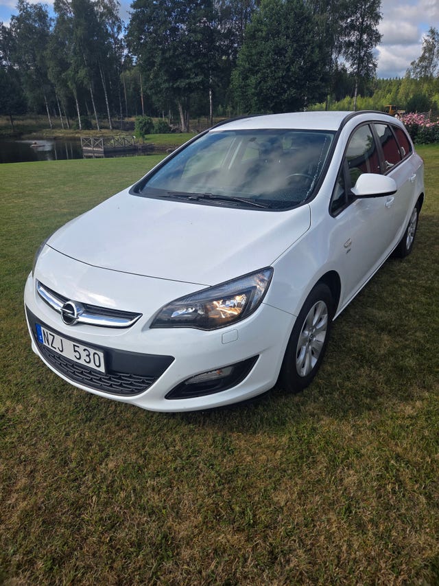 Opel Astra 2014