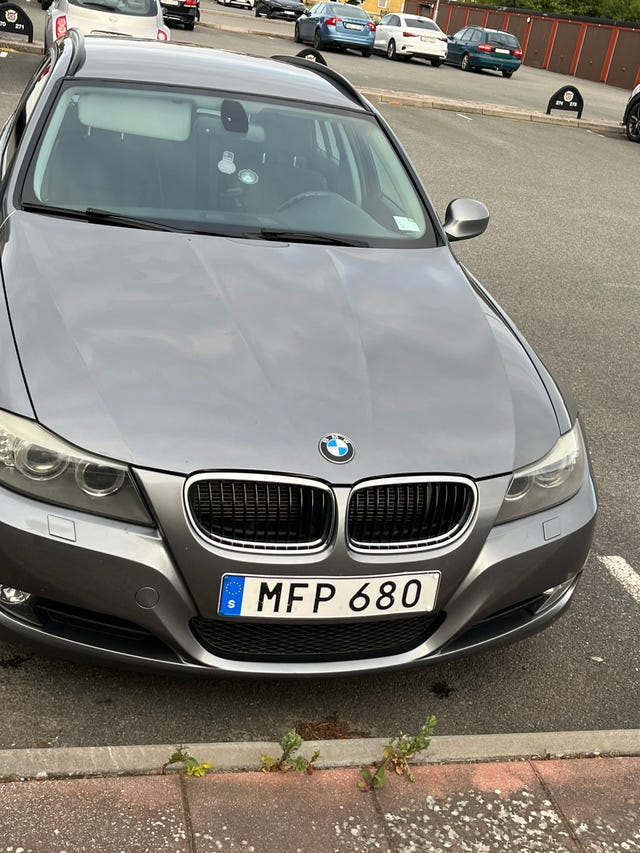 BMW 318d 2012