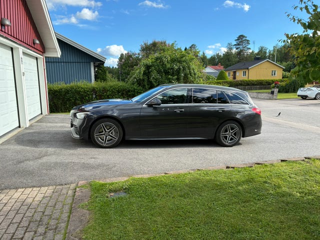 Mercedes-Benz C300 2024
