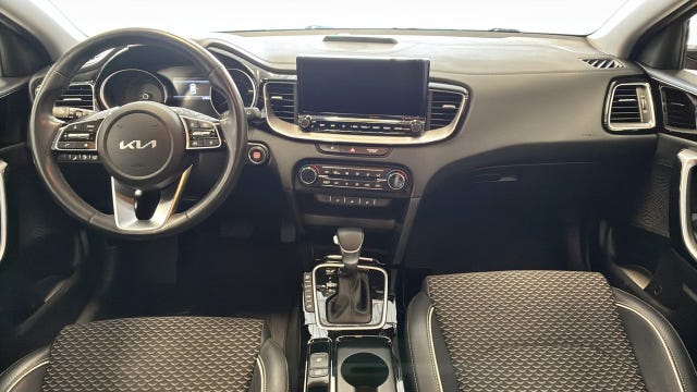 Kia Ceed 2023 – bild 4