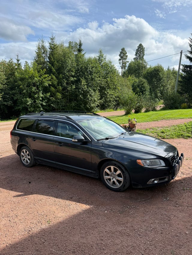Volvo V70 2011