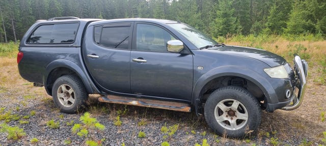 Mitsubishi L200 2010