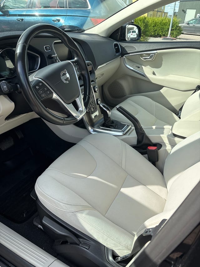 Volvo V40 2014 – bild 4