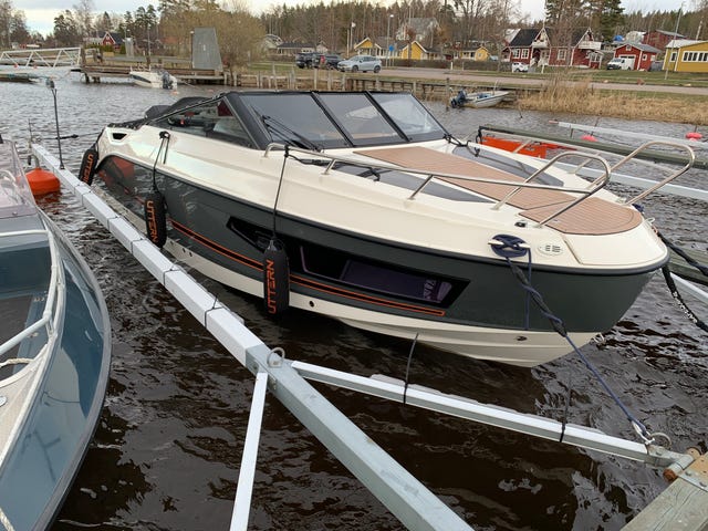 Uttern D70