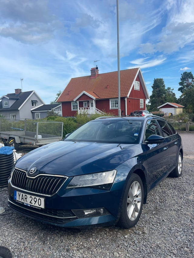 Skoda Superb 2016
