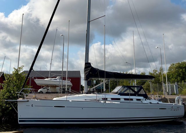 Beneteau First 35 – Yanmar 29 hk | HÖSTPRIS - Nya segel